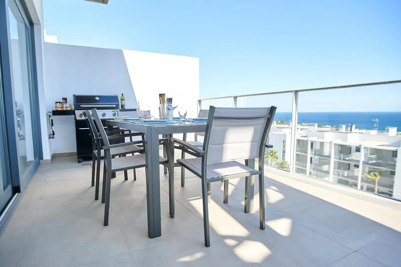 Penthouse With Stunning View And Rooftop Terrace Manilva