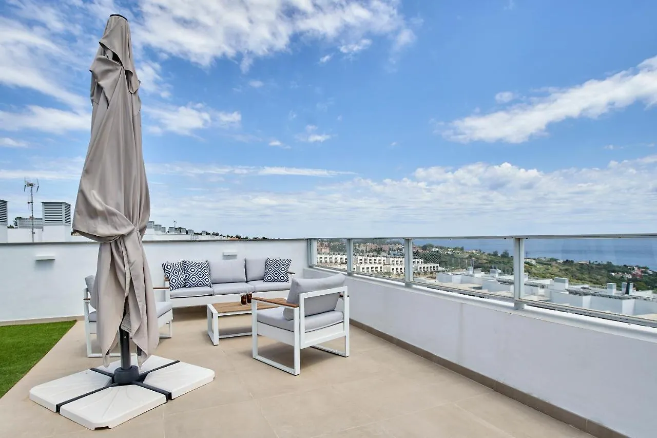 Penthouse With Stunning View And Rooftop Terrace Manilva Apartment